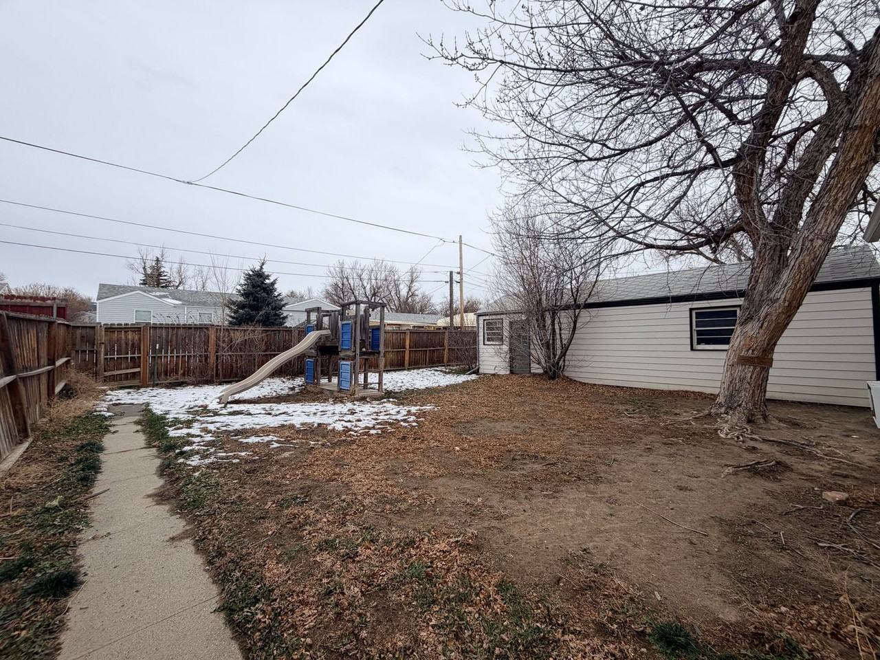 1765 West 15th Street - Photo 4 of 25