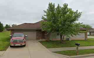 featured image of 2404 West Deerfield Street