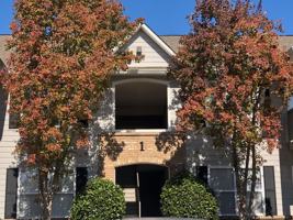 featured image of 1385 S Donahue Dr