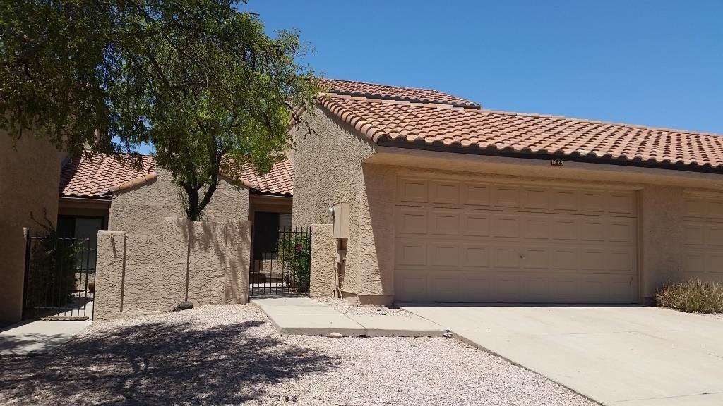 1628 North El Camino Drive