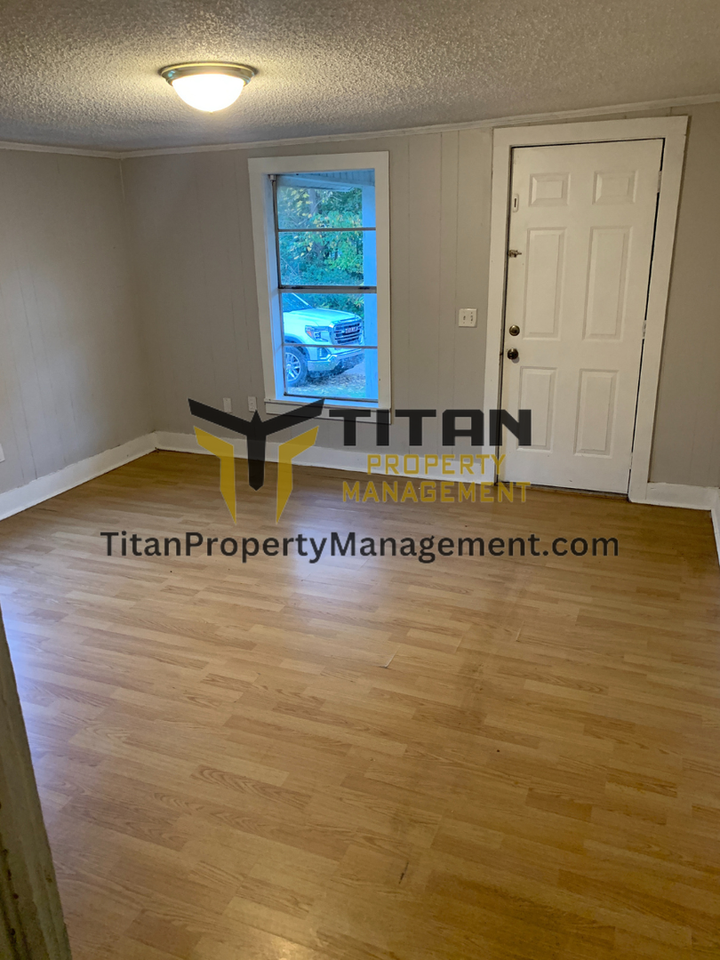 912 Denver - Photo 5 of 13