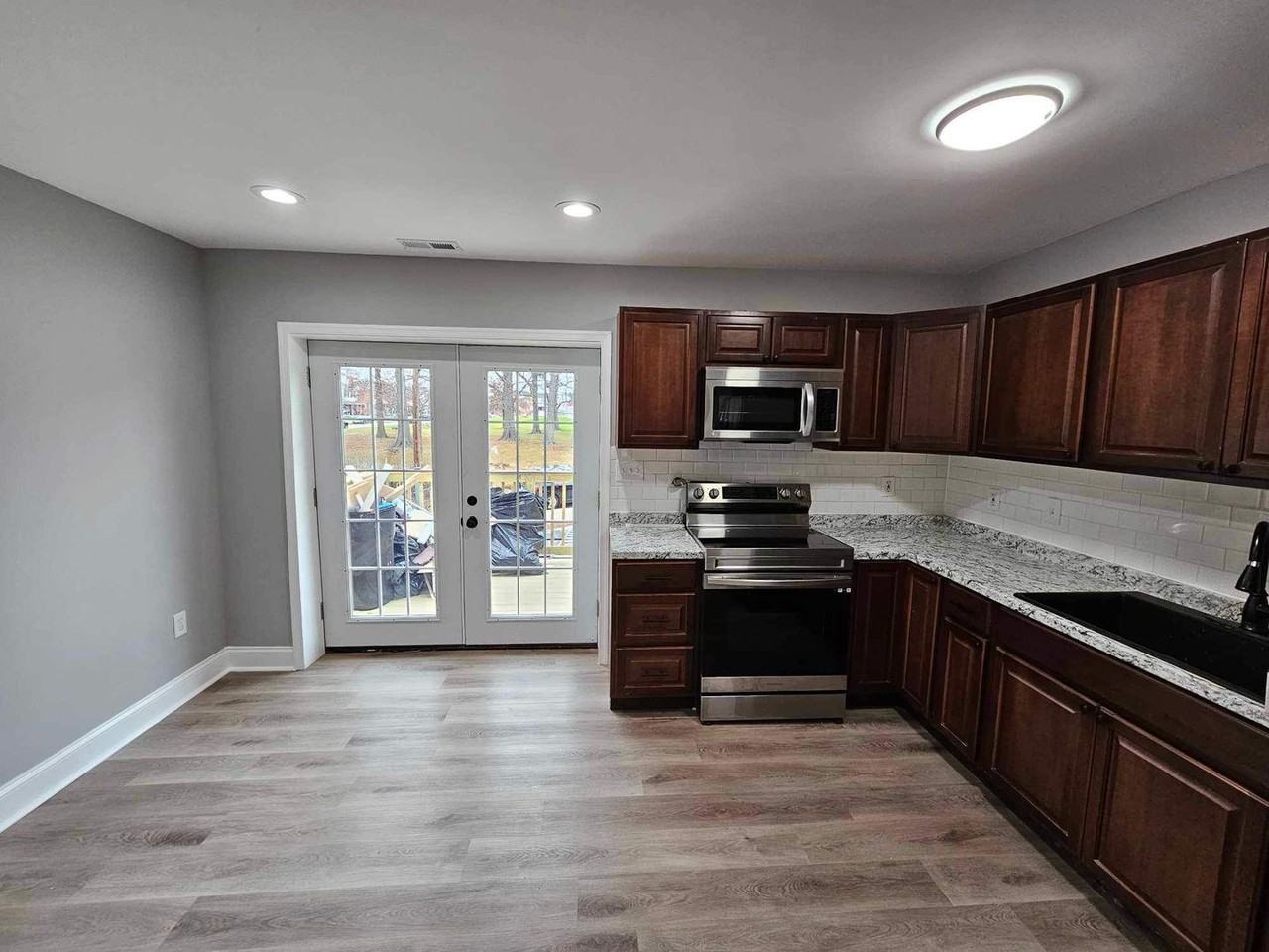 310 Magnolia Ter - Photo 6 of 28