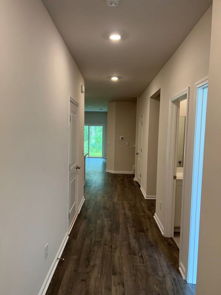 23 Vineyard Pl - Photo 2 of 16