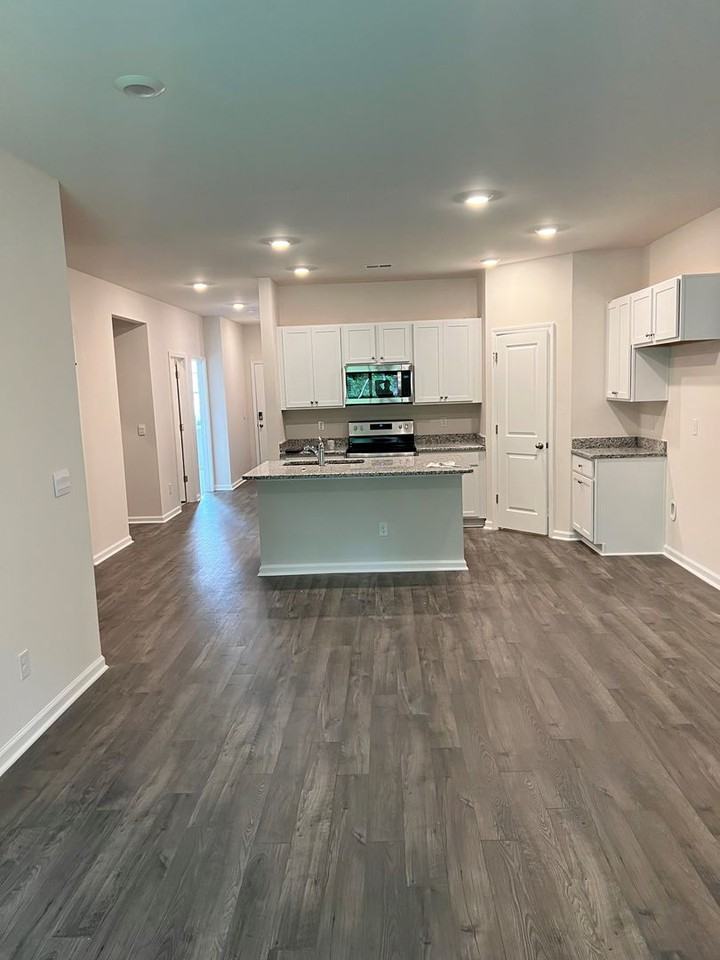 23 Vineyard Pl - Photo 4 of 16