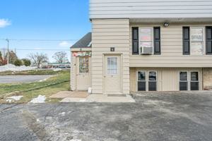 featured image of 100 Old York Road