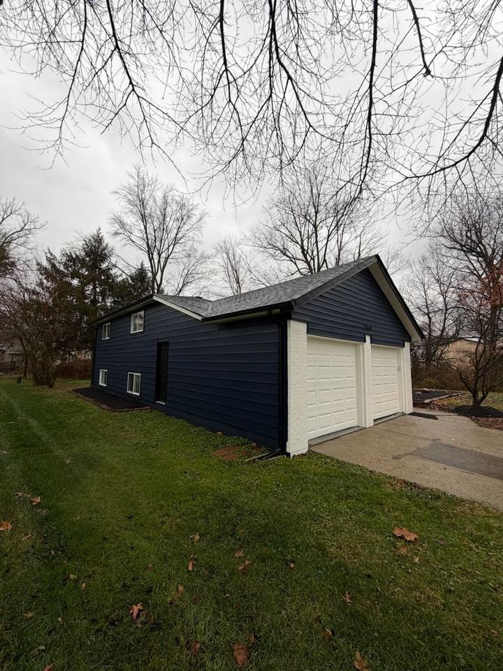 210 W Columbus St - Photo 2 of 27