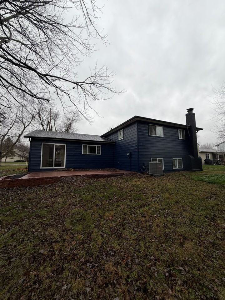 210 W Columbus St - Photo 3 of 27