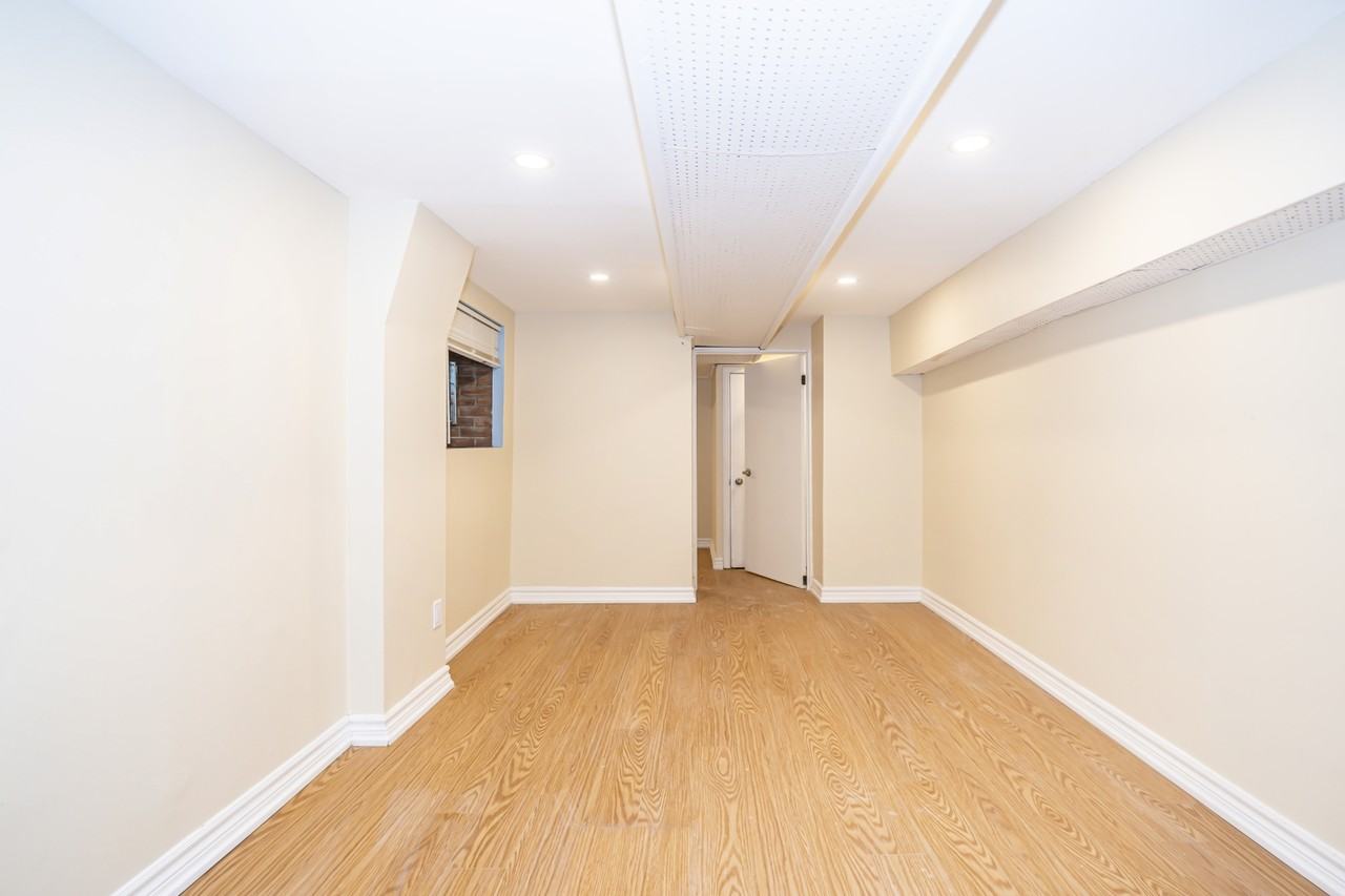 150 A Palmerston Avenue #A - Photo 5 of 10