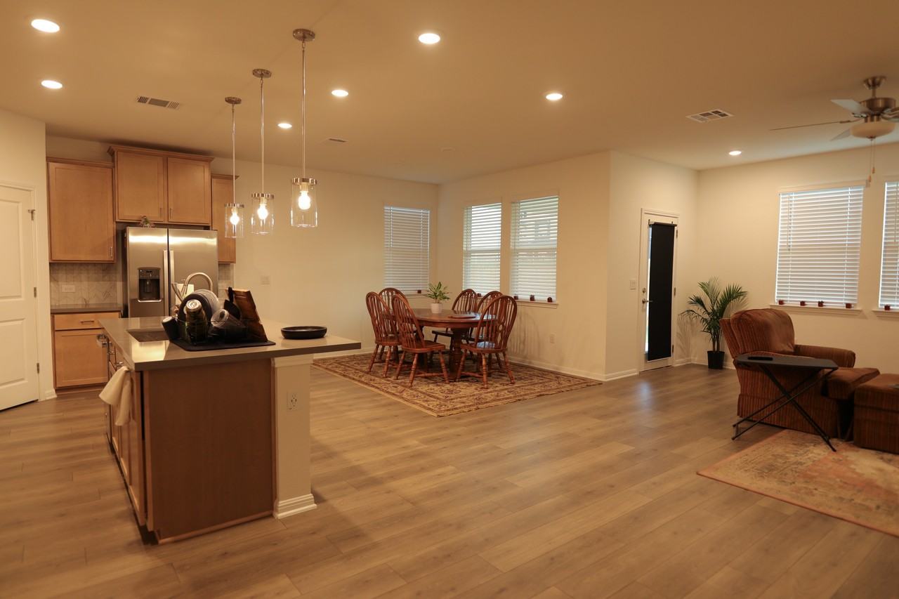 2911 Tavern Drive - Photo 2 of 10