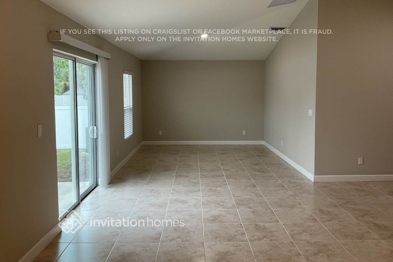 519 Fort Pierce St Sw - Photo 3 of 14