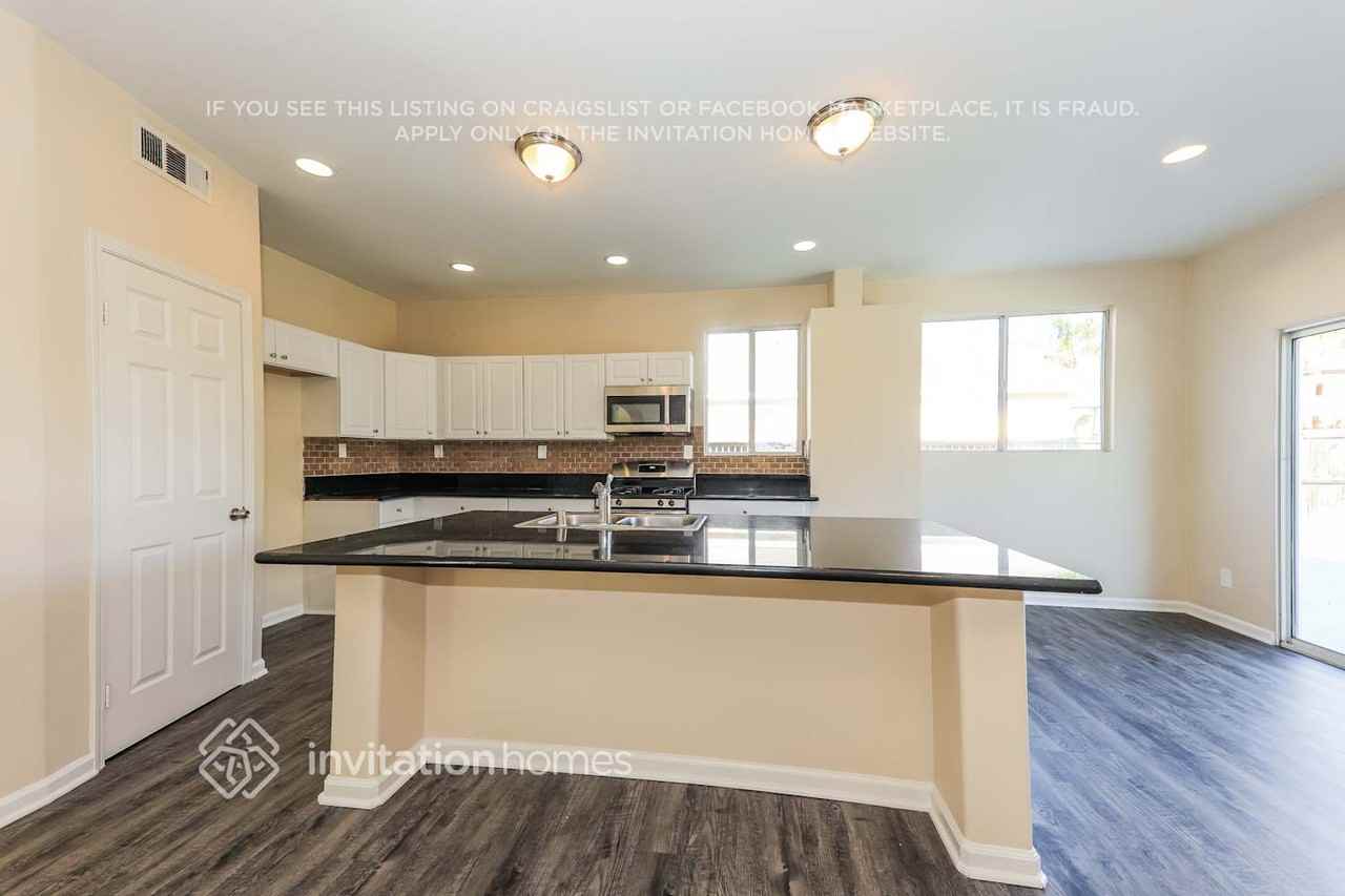 3485 Windmill Court - Photo 5 of 18