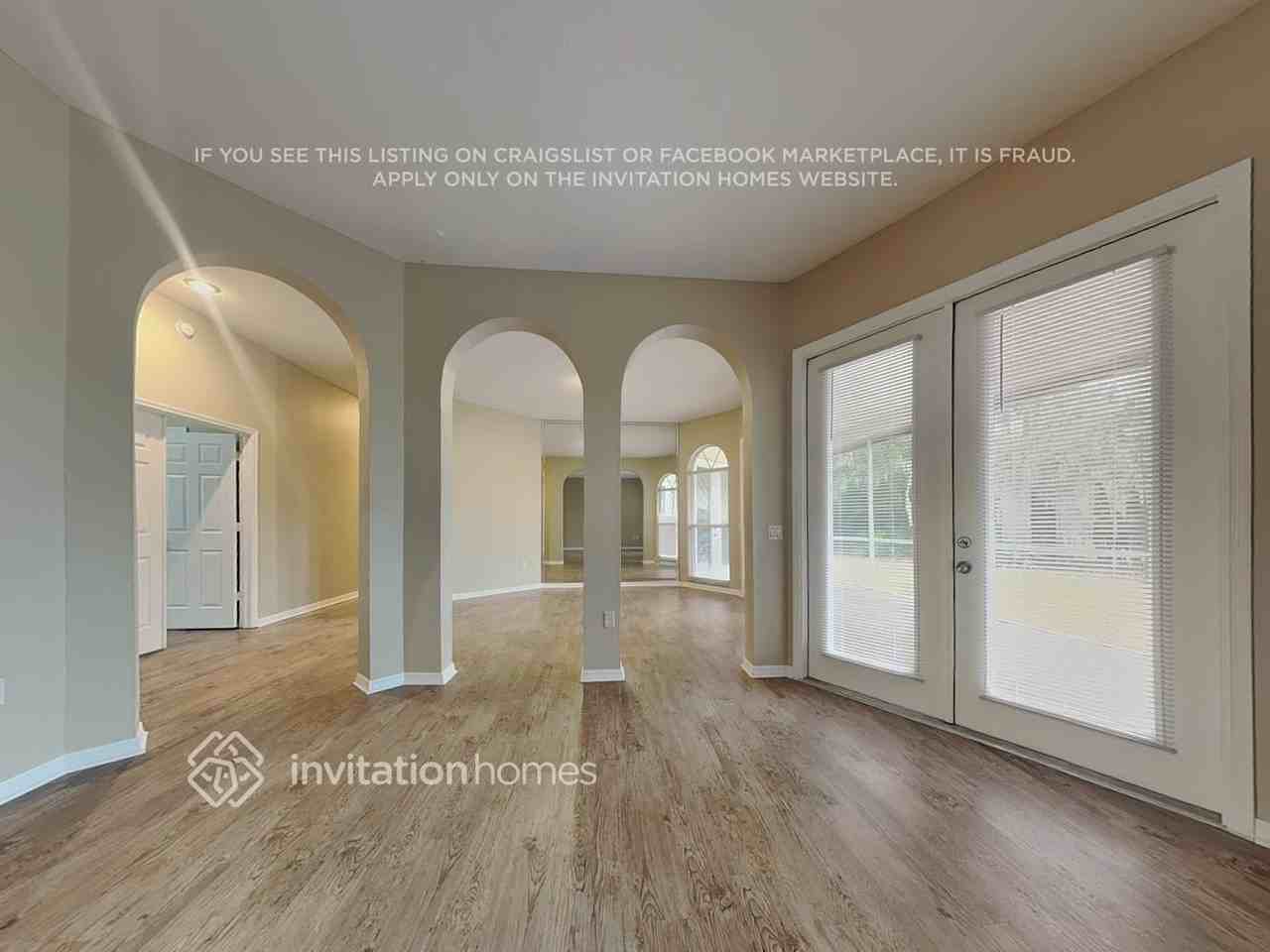 2906 Aston Ave - Photo 4 of 22