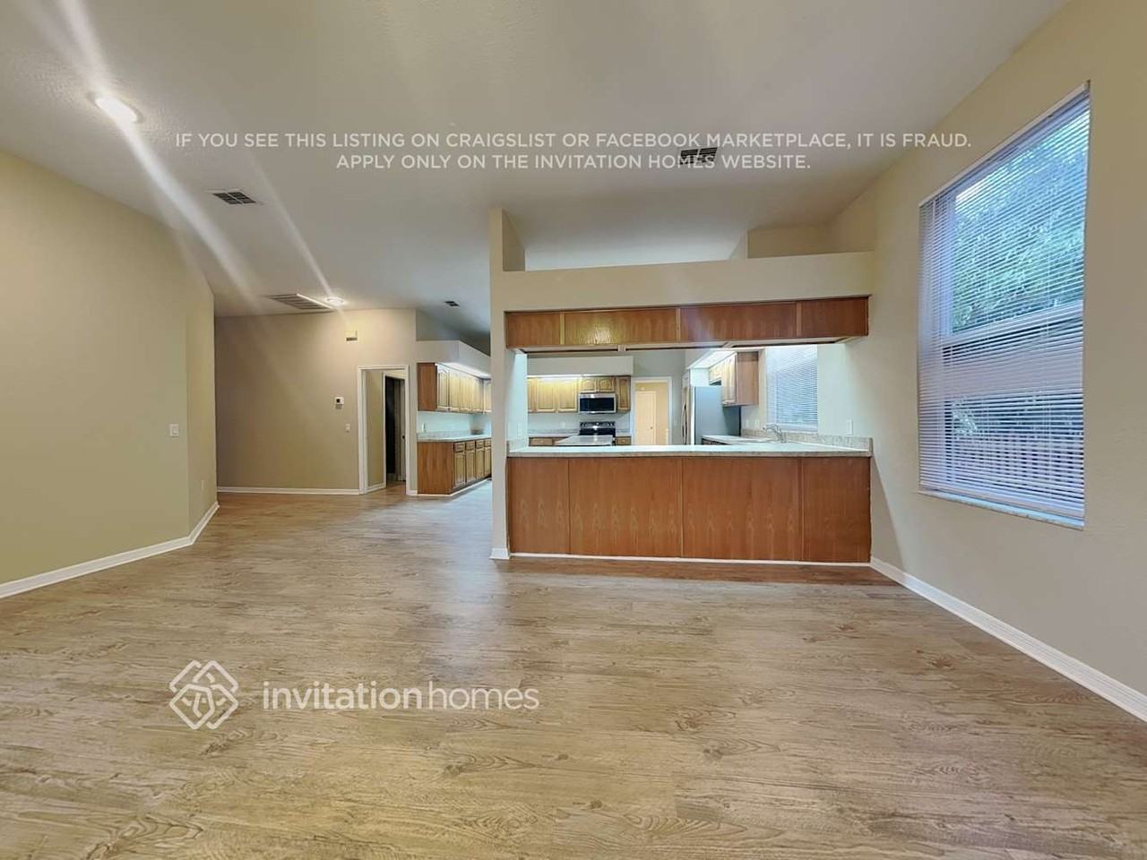 2906 Aston Ave - Photo 5 of 22