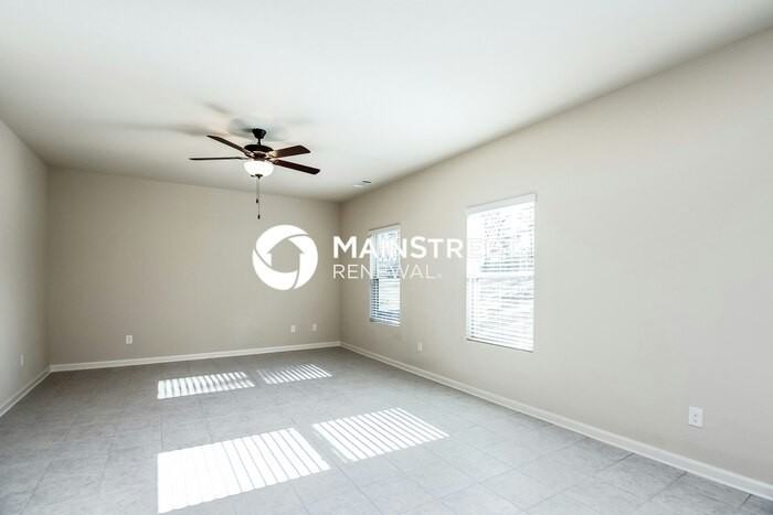 35 Olivia Way - Photo 3 of 17