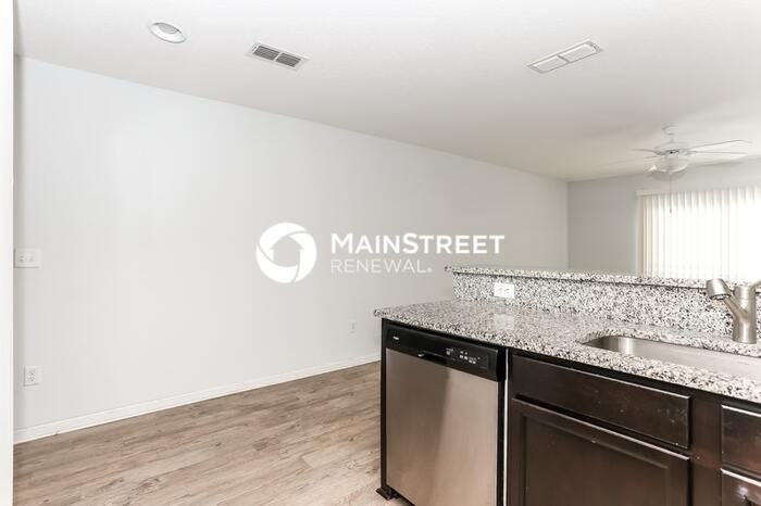 514 Eiseman Way - Photo 6 of 18