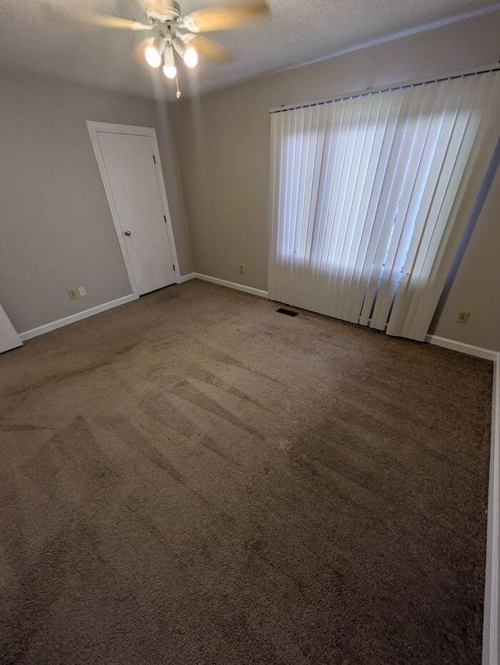 3900 N Center St #32 - Photo 6 of 13