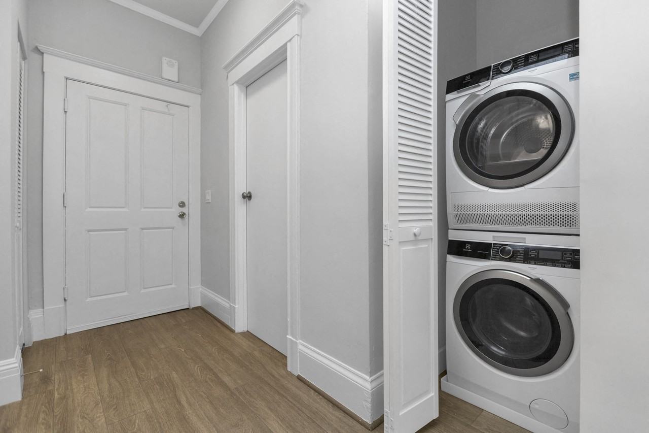 990 Geary - Photo 5 of 17