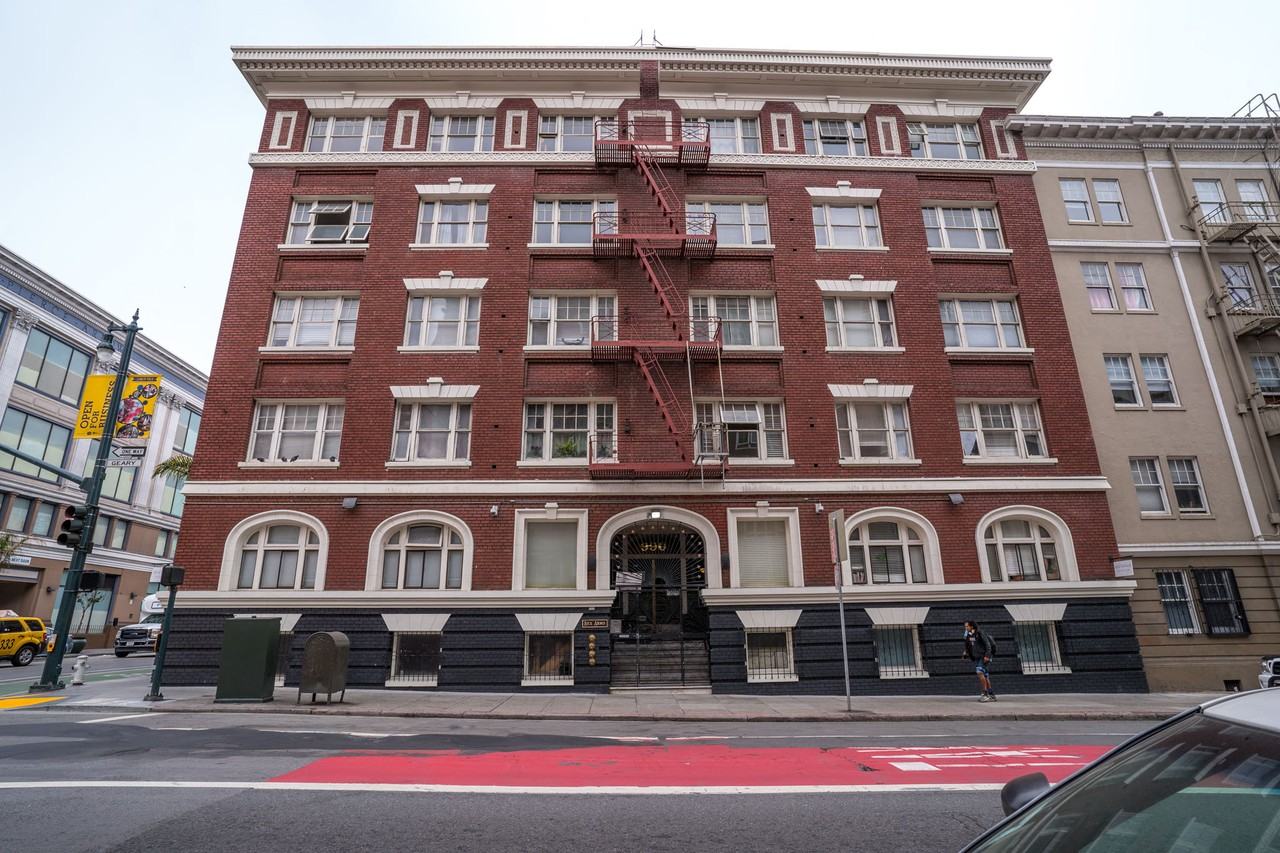 990 Geary - Photo 6 of 17