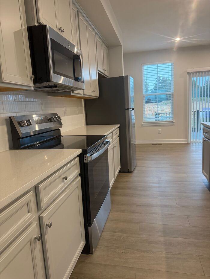 5046 Grain Orchard Road - Photo 5 of 23