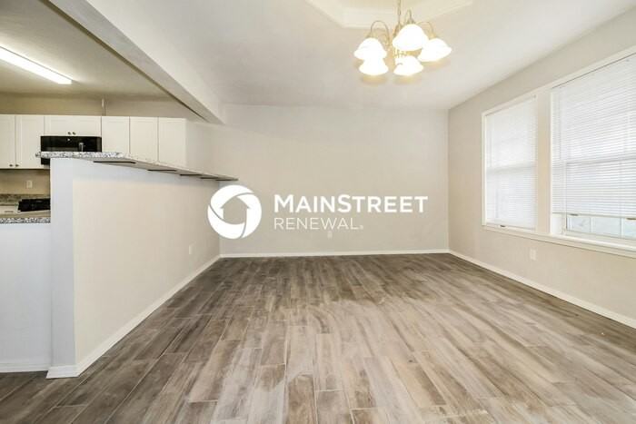 800 Plaza Dr - Photo 3 of 16