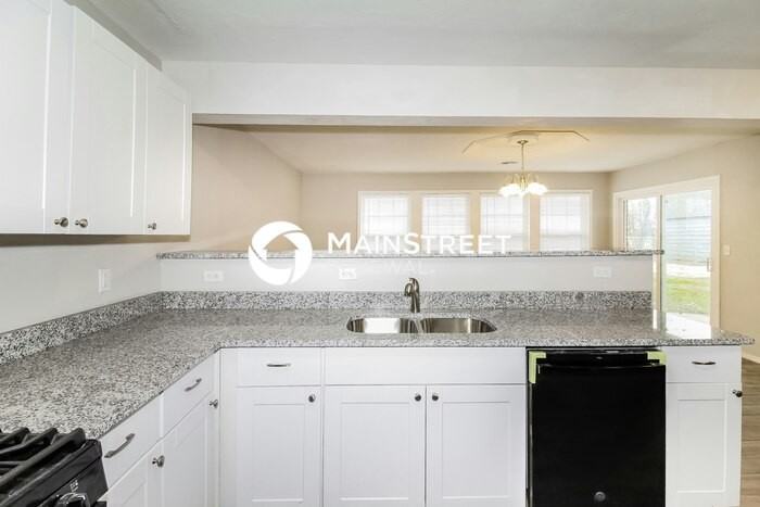 800 Plaza Dr - Photo 6 of 16