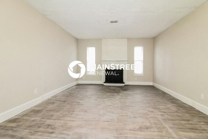 800 Plaza Dr - Photo 7 of 16
