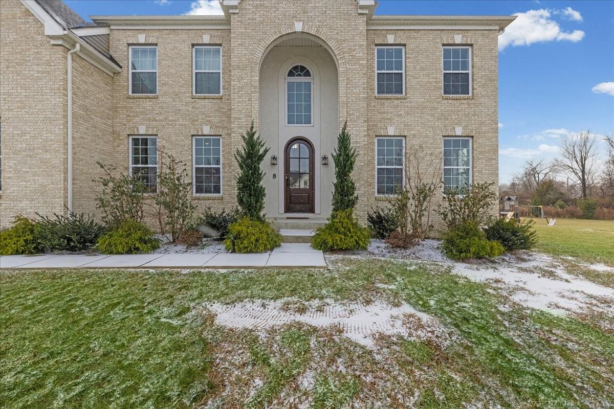 8 Katie Dr #1 - Photo 4 of 50