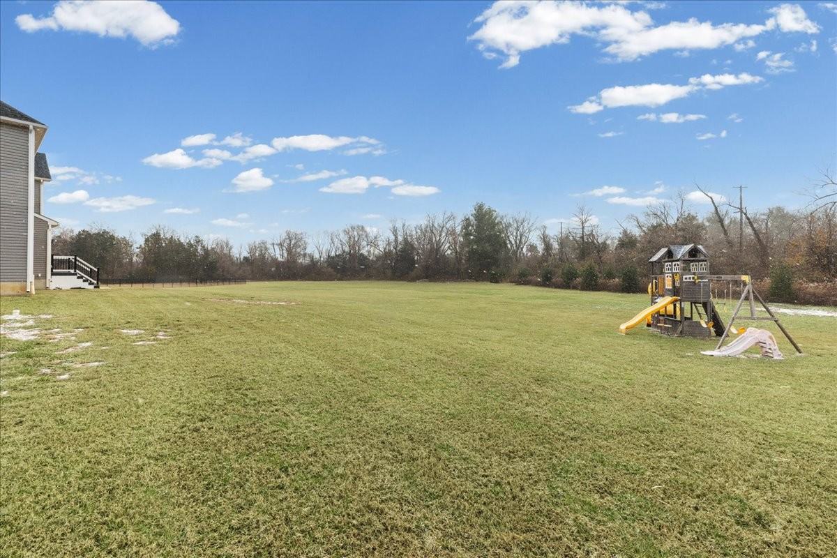 8 Katie Dr #1 - Photo 7 of 50