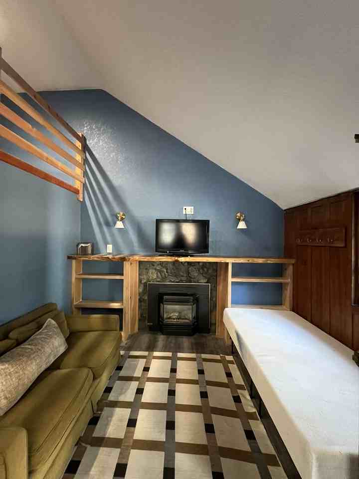 1081 Craig Avenue #1 - Photo 3 of 24