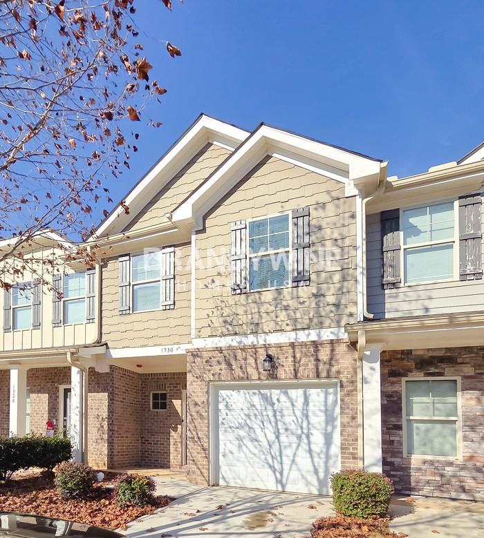 1930 Old Dogwood - Photo 3 of 24