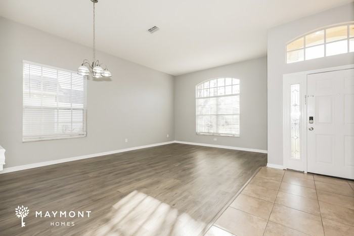 1128 Vinetree Dr - Photo 6 of 12