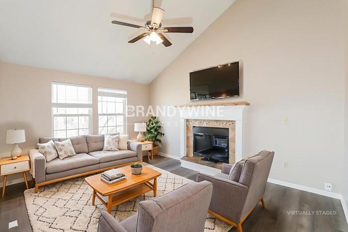 1626 S Whitney Dr - Photo 2 of 26