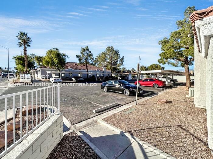 5922 Vegas Dr - Photo 3 of 22