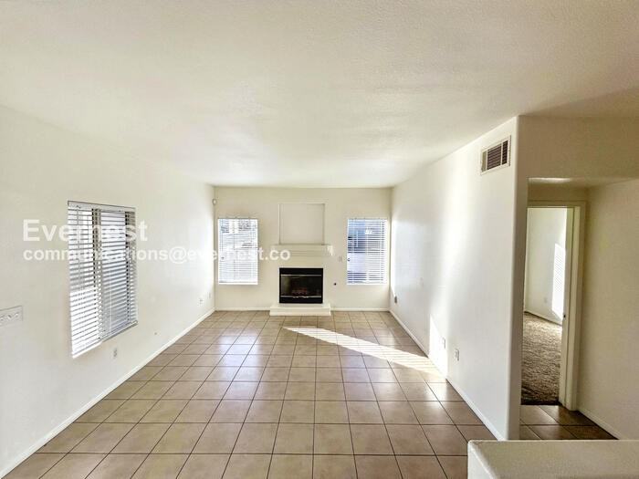 5922 Vegas Dr - Photo 6 of 22