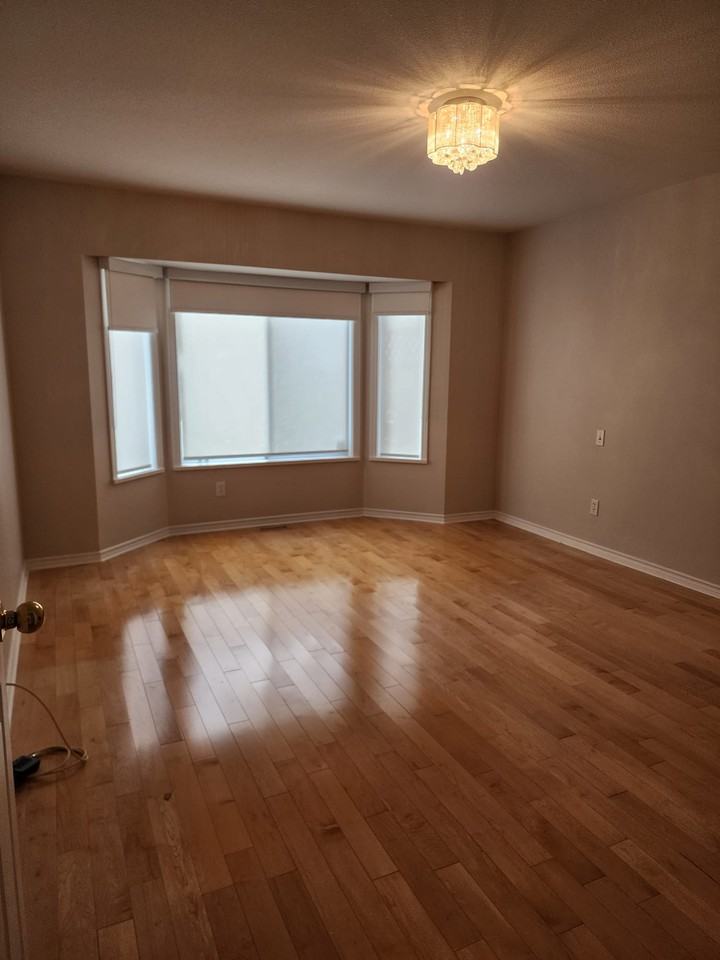 164 St & 85 Ave #32 - Photo 7 of 12