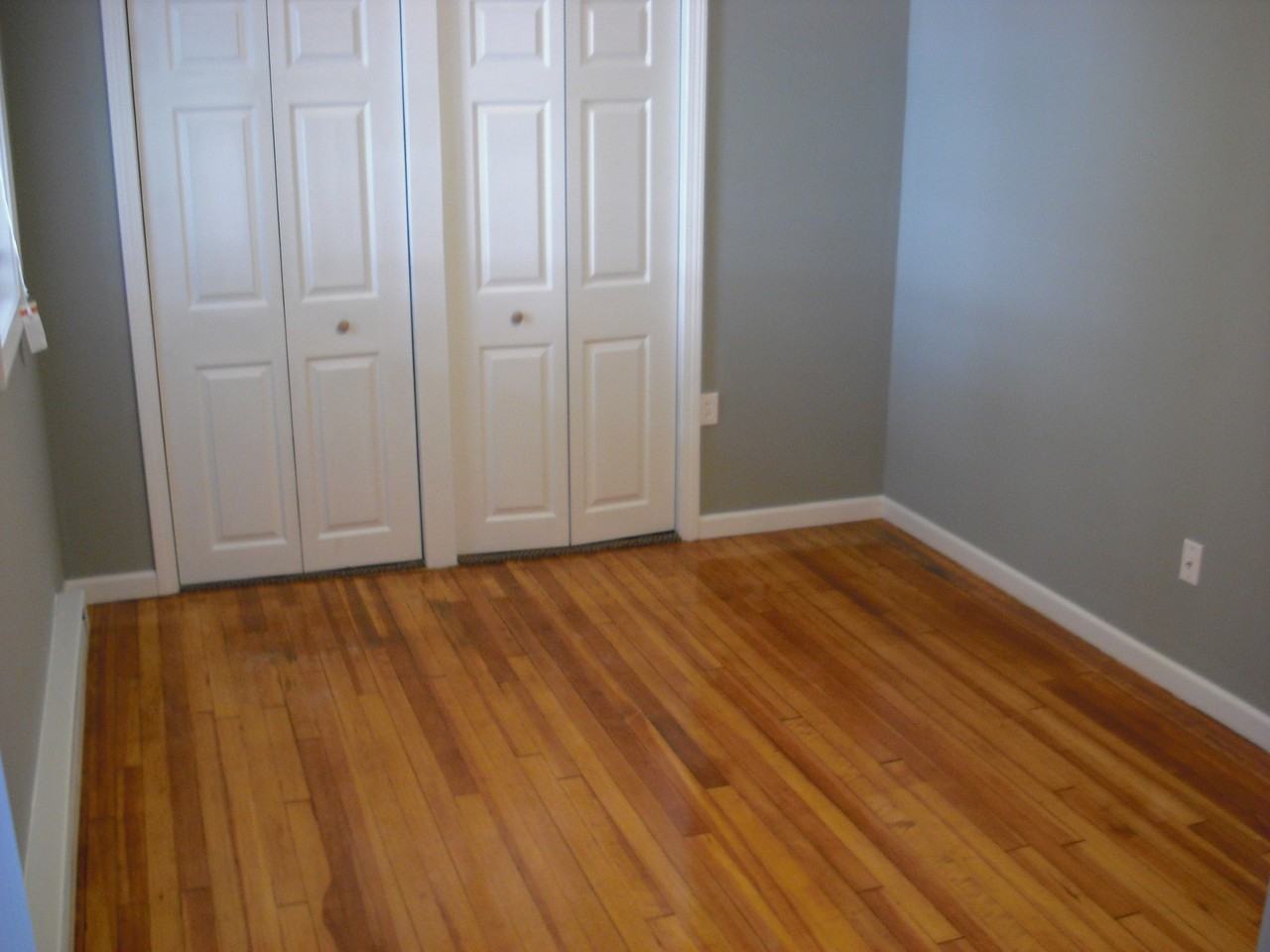 33 Howard St #2ndFL - Photo 2 of 4