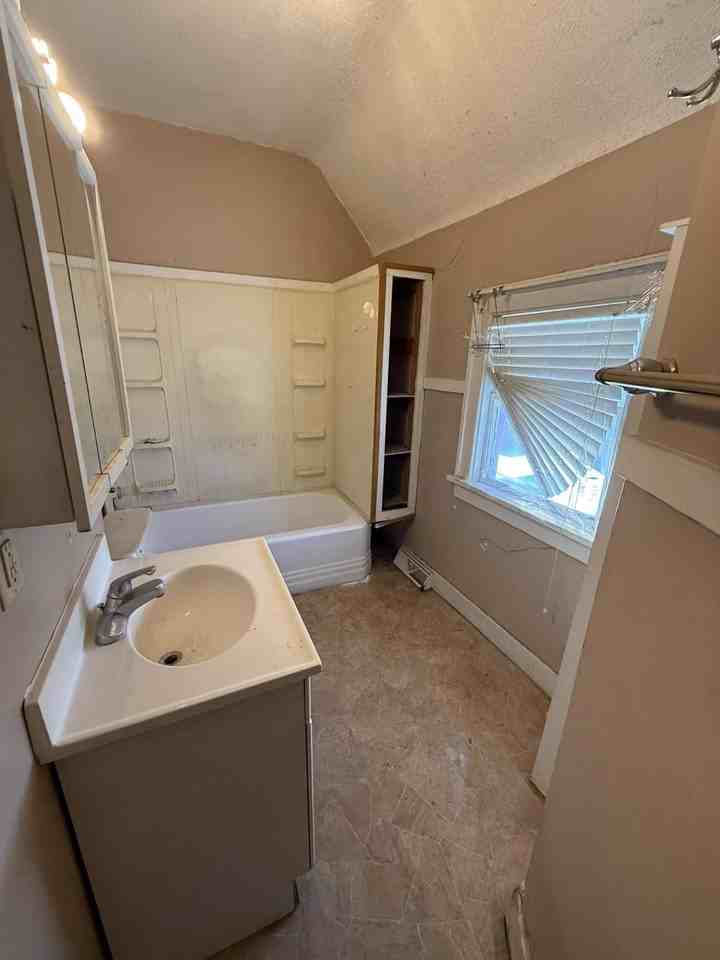 116 Allen St #NA - Photo 2 of 11