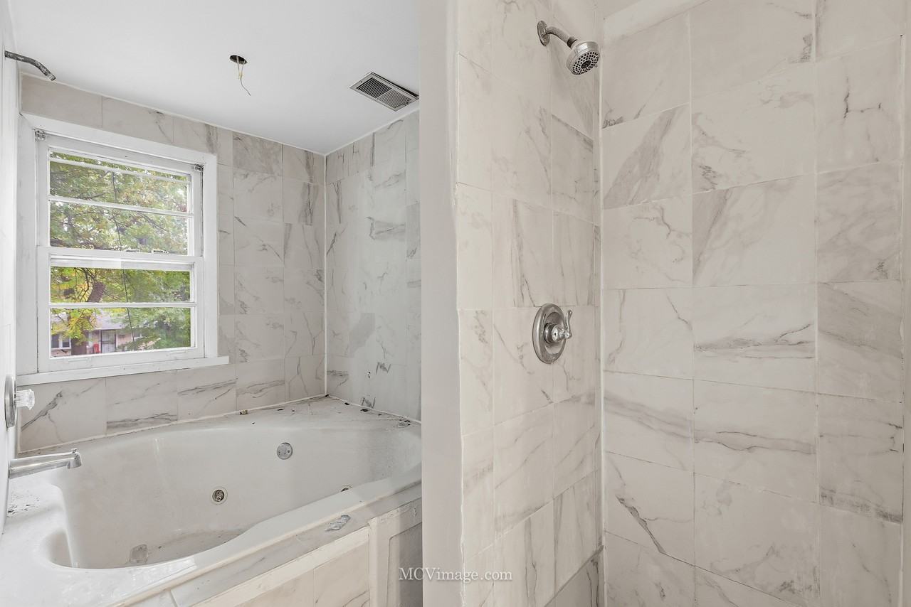 14714 Ellis Ave #NA - Photo 7 of 20