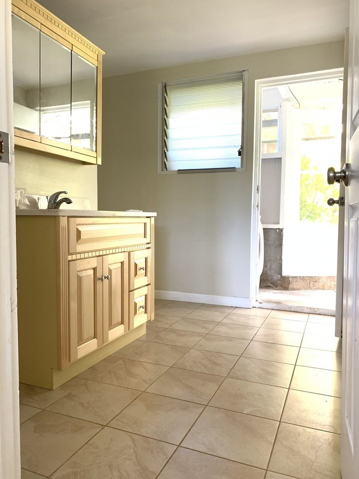 2349 Palolo Ave #R3 - Photo 6 of 8