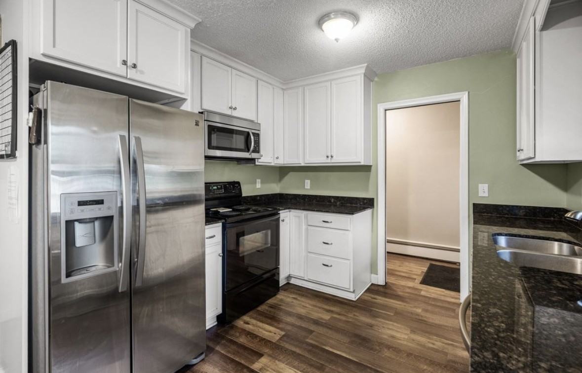 3108 Virginia Ave N #1 - Photo 3 of 13