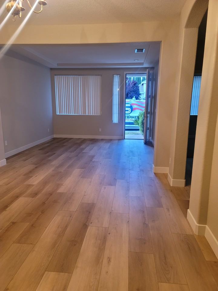 2243 Thomsen Way #NA - Photo 2 of 12