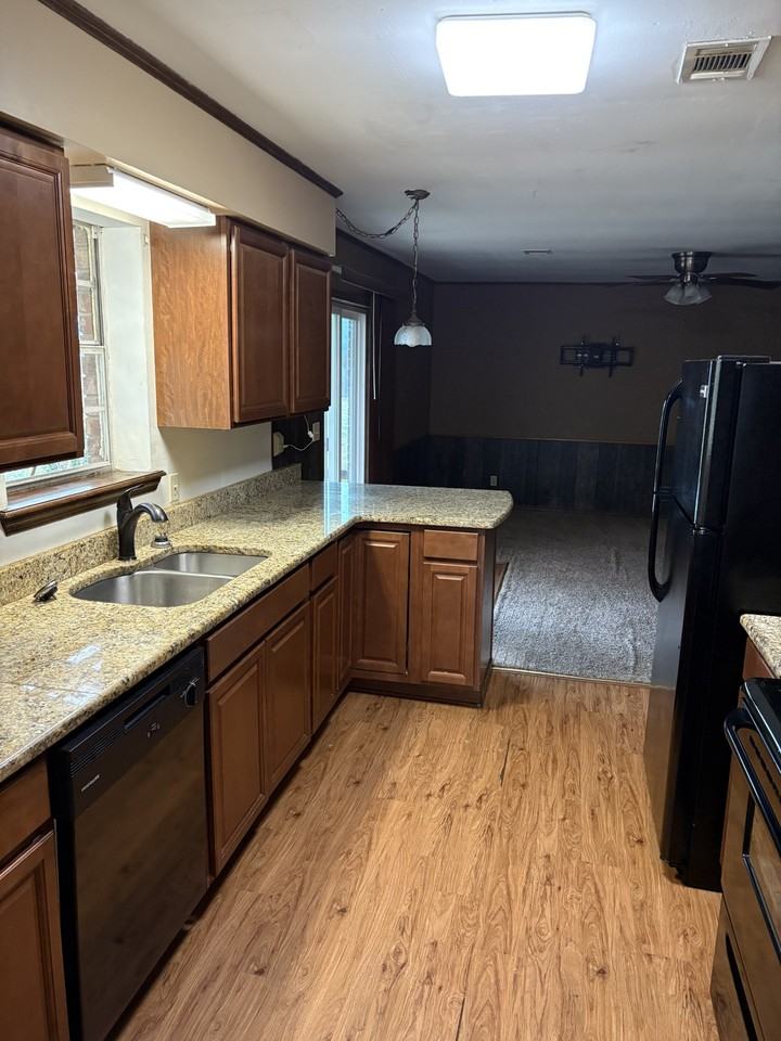 41 Glade Pl #NA - Photo 4 of 5