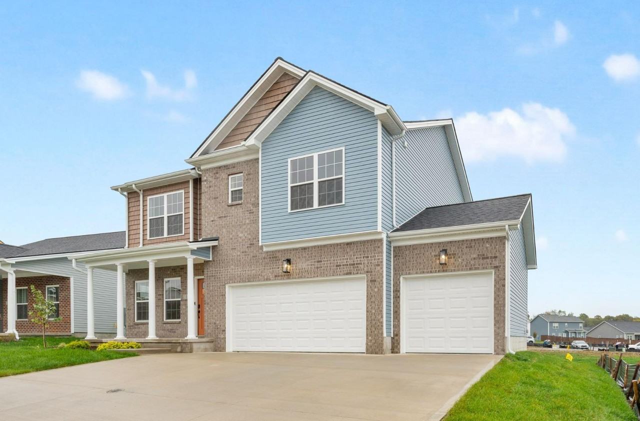 109 Clearwater Drive - Photo 3 of 11