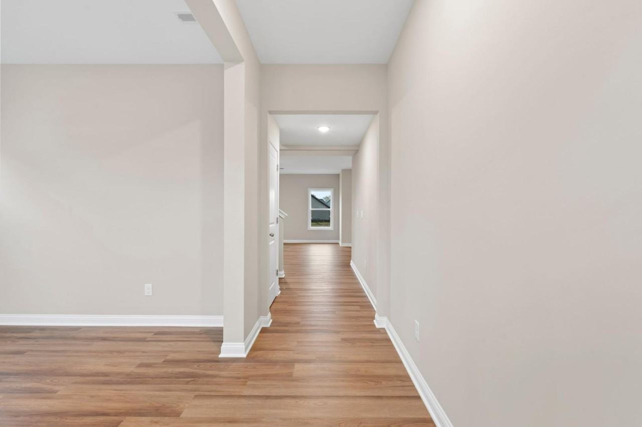 109 Clearwater Drive - Photo 5 of 11