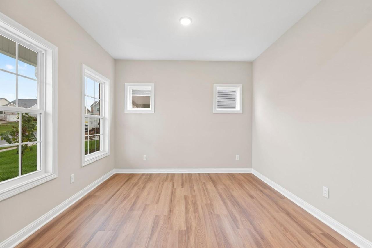 109 Clearwater Drive - Photo 7 of 11