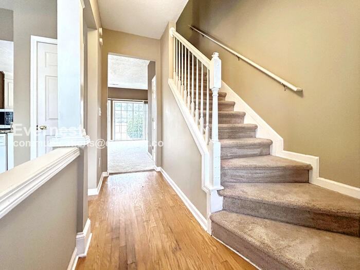 2521 Heyoak Ct Ne - Photo 5 of 24