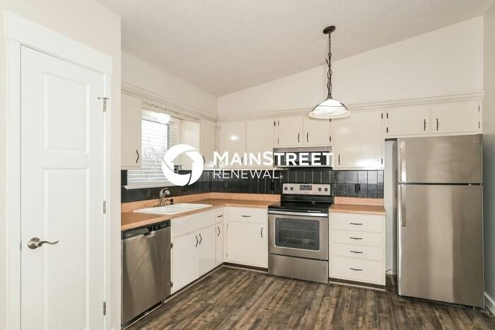 2557 Tricia Ln - Photo 7 of 19