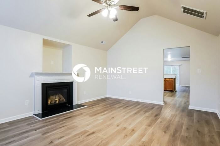 3405 Mogollon Court - Photo 4 of 18