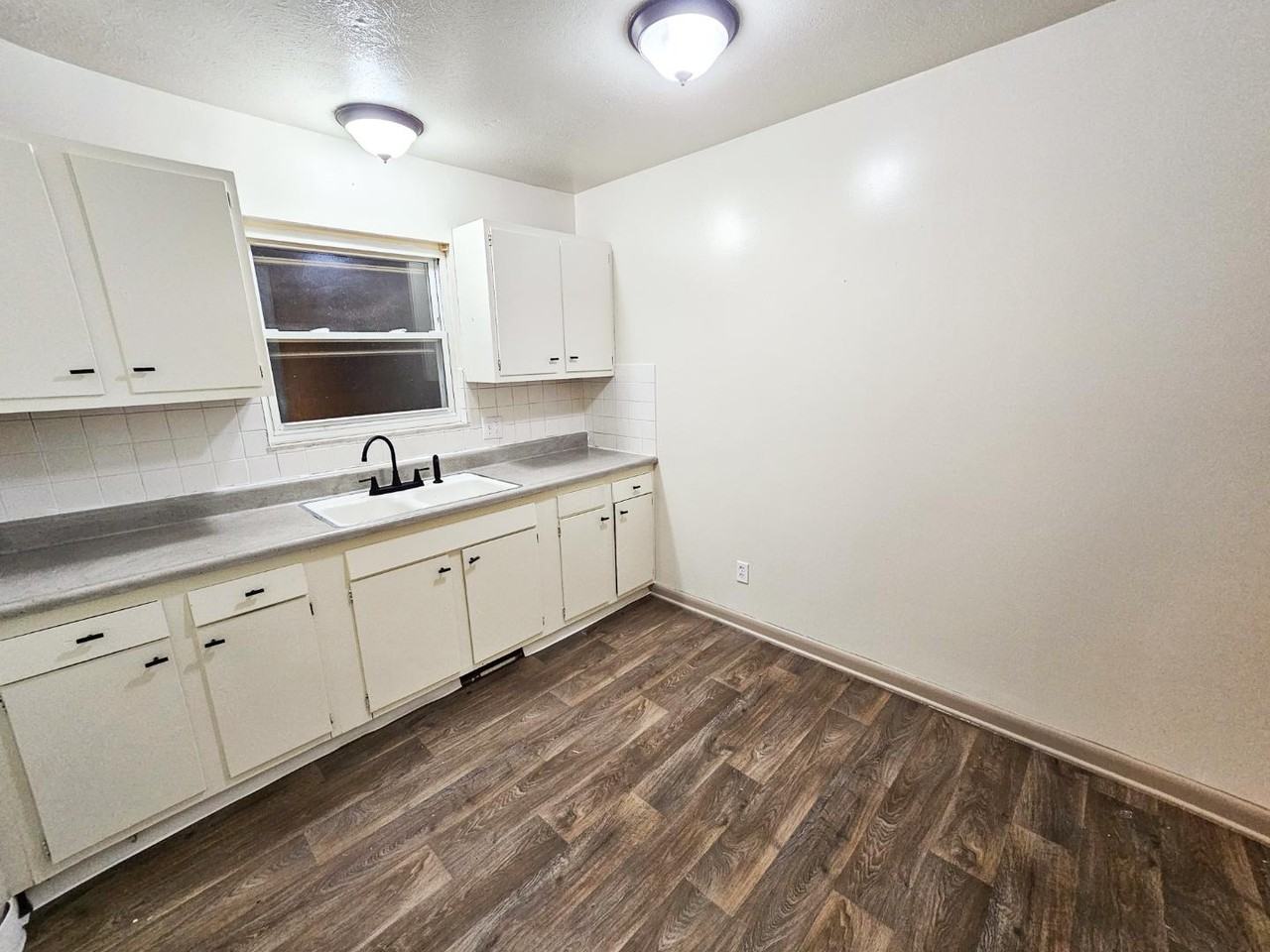 241-243 Cluster - Photo 2 of 8