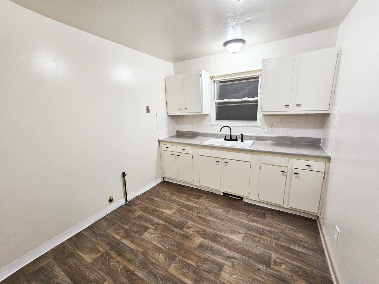 241-243 Cluster - Photo 3 of 8